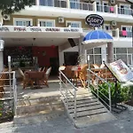 Hotel Glory